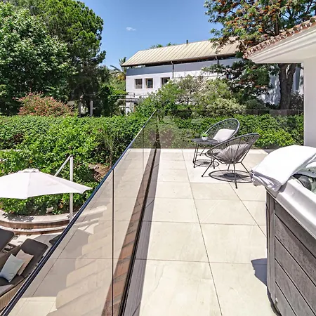 Nottingham - Private Getaway Holiday home *
