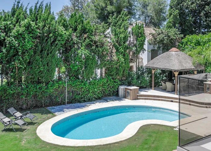 Nottingham: Stunning Private Marbella